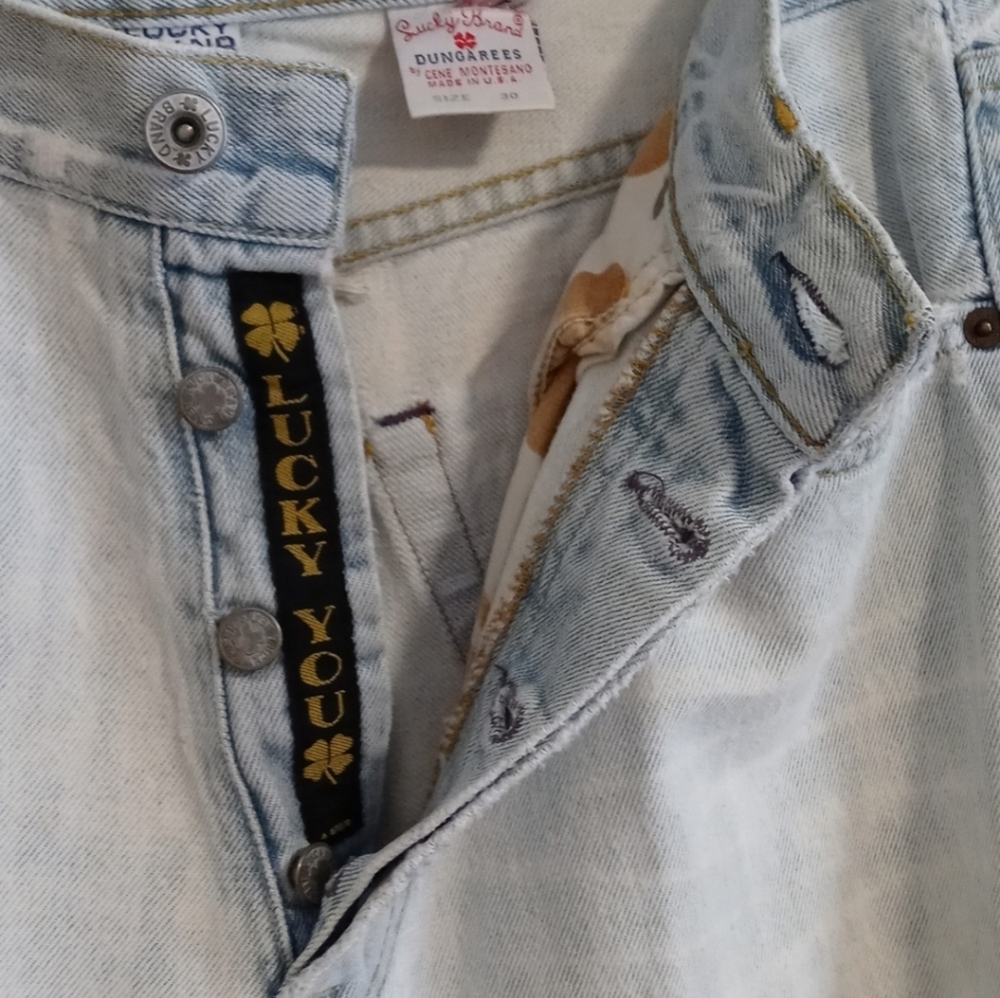 🍀VERY VTG Lucky Brand Jeans🍀 - White Distressed Button Fly Jean - Picture 5 of 16